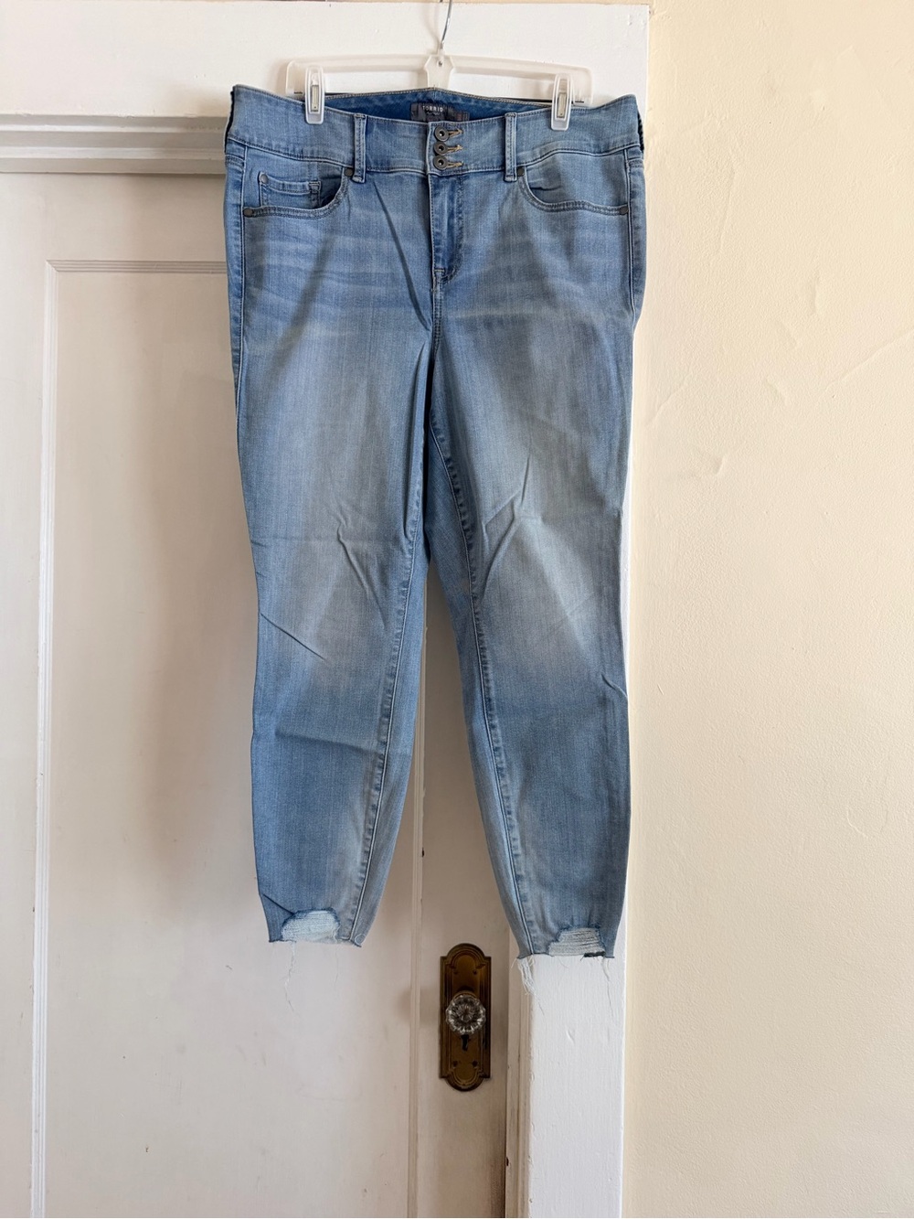torrid Light Blue Cropped Stretch Jeans with Raw Hem